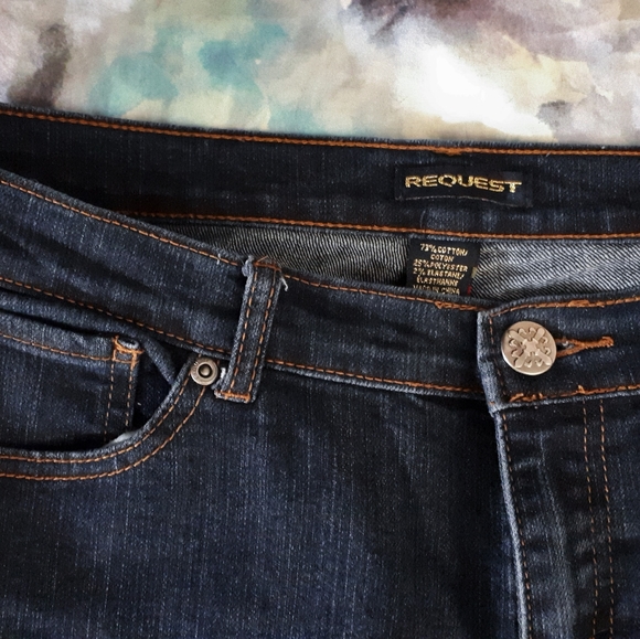 ๐๏ธ$5 ADD ON Request Dark Wash Skinny Jean - Picture 3 of 5
